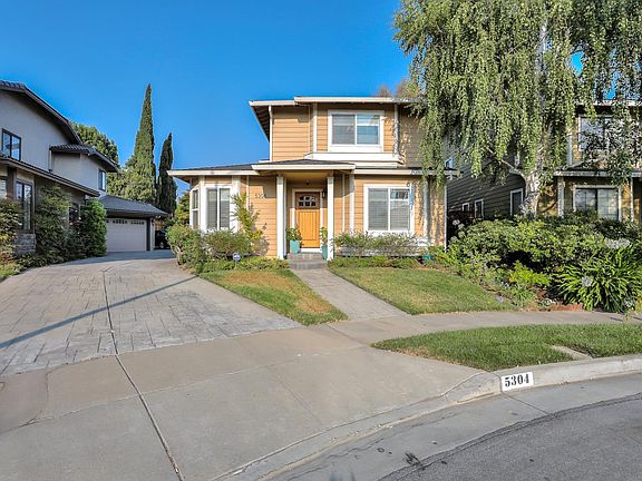 3rd image of 5304 Centerhart Ct
