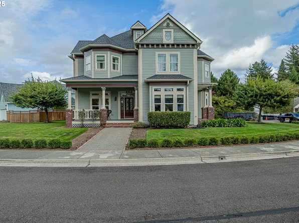 2718 Alder Ridge Dr, North Bend, OR 97459