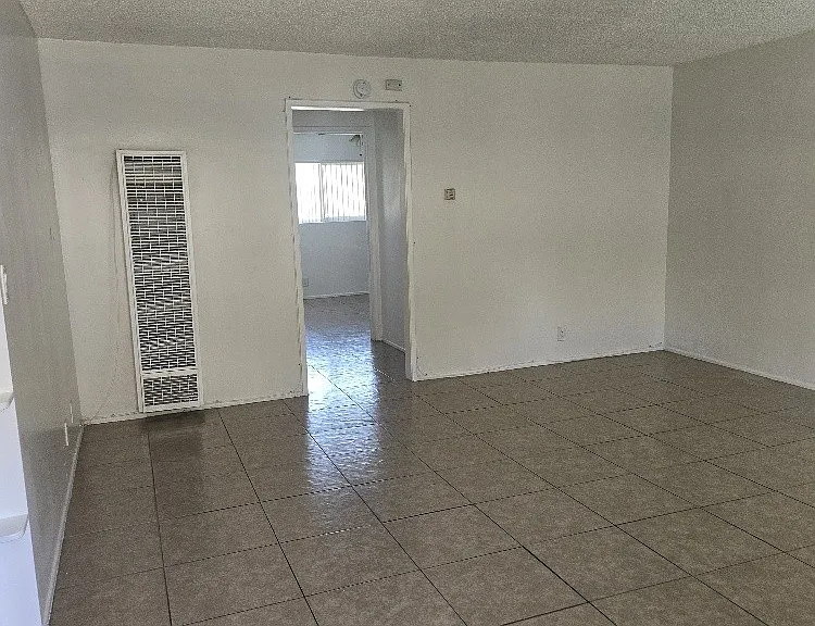 771 Spruce Ave #H — Photo 10