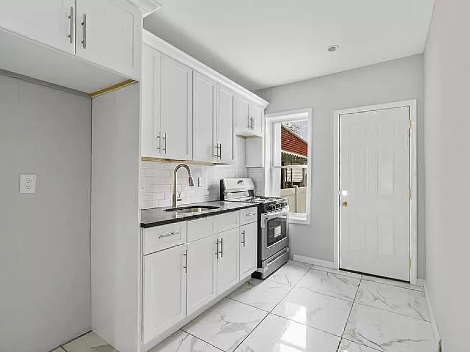1st image of 4122 Digney Ave #Cw