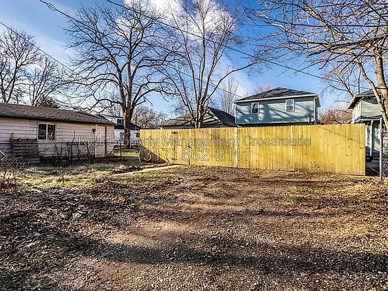 849 N Oakland Ave — Photo 41