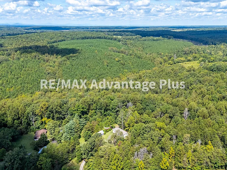 1407 Paradise Rd — Photo 37
