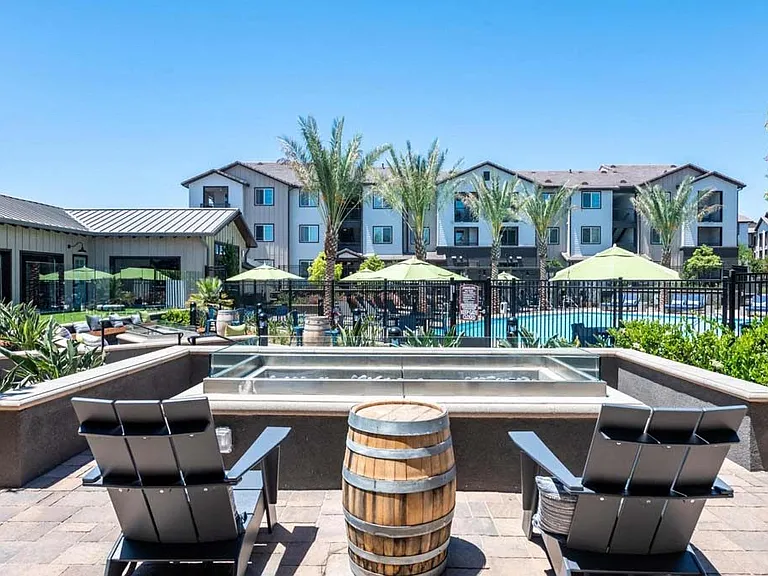 The Vineyards Apartments — Photo 21