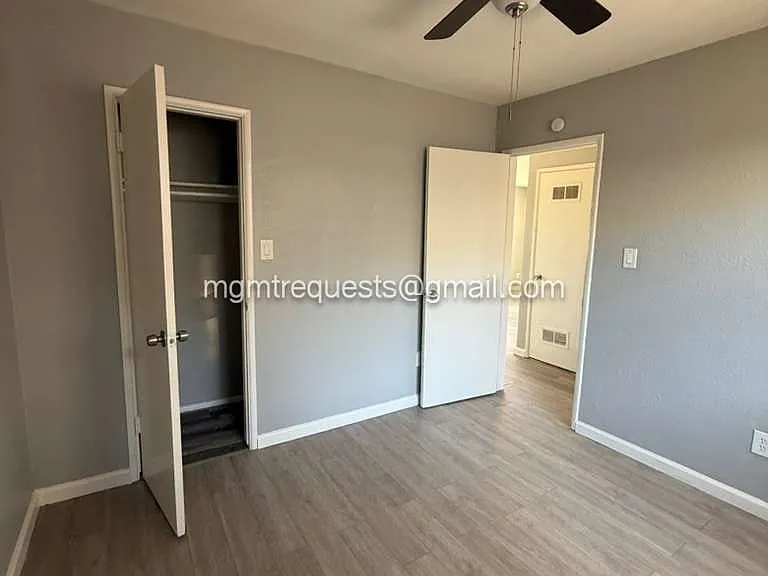 213 11th St #213 — Photo 17