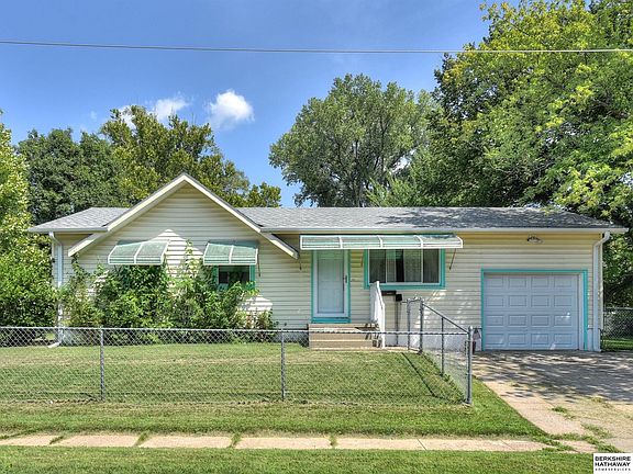 3rd image of 5219 N 62nd St
