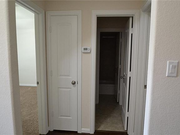 5th image of 1004 Arvada Dr