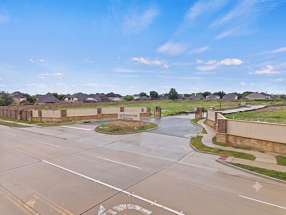 2nd image of 7003 Meadowview Estates Ct