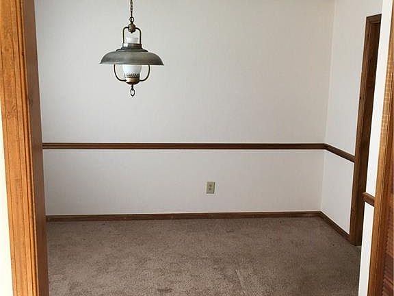 2nd image of 119 Choisy Cres