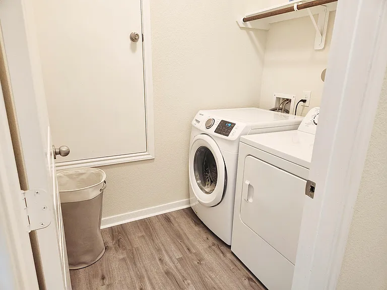 Skyview Long Dr — Photo 7
