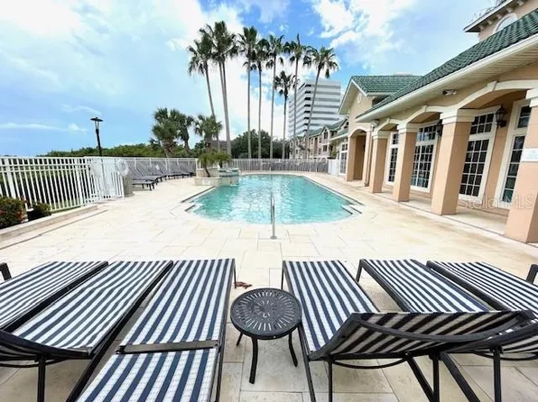 3202 Bay Club Cir, Tampa, FL 33607