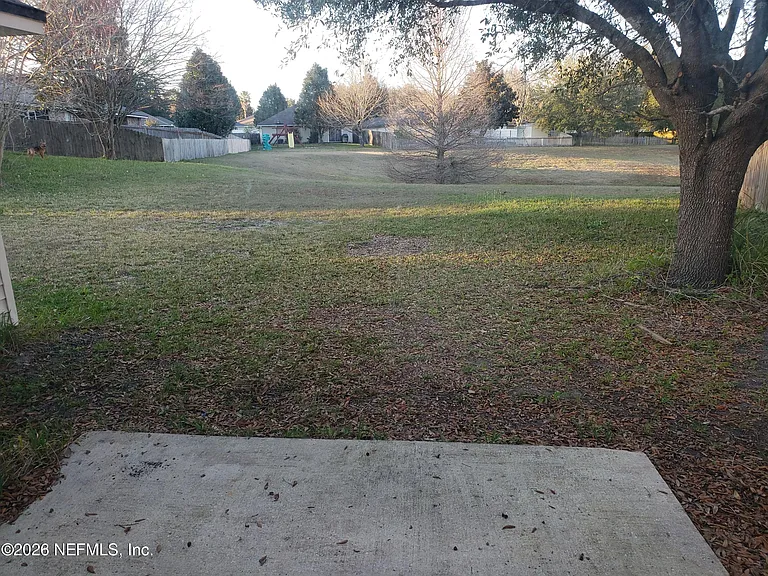2506 Creekfront Dr — Photo 15
