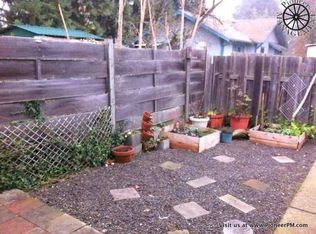 557 W Maple St UNIT 2, Roseburg, OR 97471