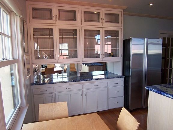 4th image of 575 Los Palmos Dr
