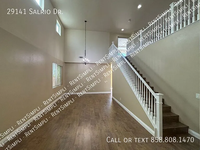 29141 Salrio Dr — Photo 5