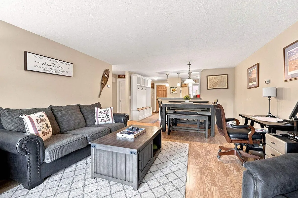 2 bed, 2.0 bath, 1036 sqft, $12,000 — Photo 1