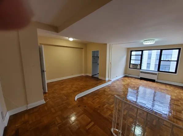 98-34 63rd Drive image 3 of 11