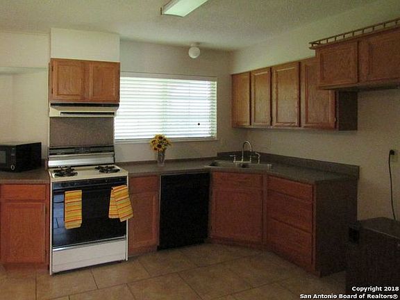3rd image of 7537 Wishing Oaks Way