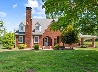 4200 Old Us Highway 421, Hamptonville, NC 27020