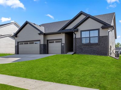 320 NW Ashley Ave, Waukee, IA, 50263