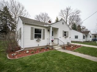 1225 Michigan St, Midland, MI 48640