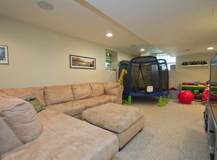 62 Eddington Ln, Monroe Township, NJ 08831
