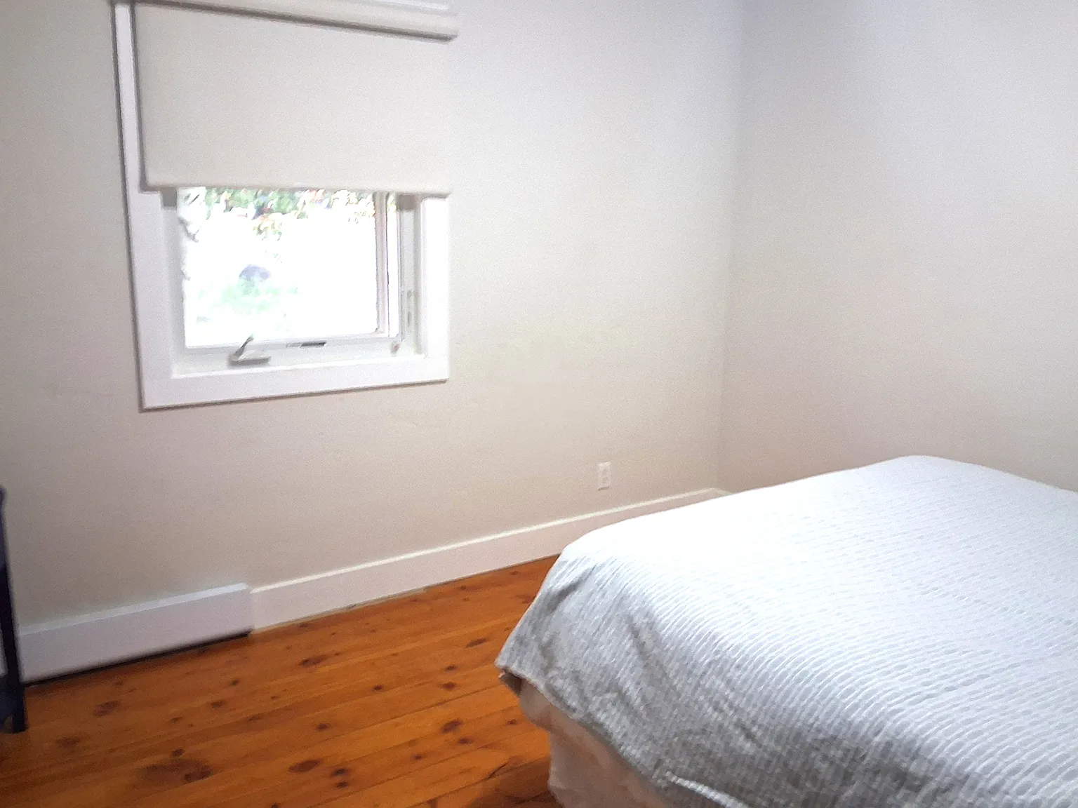 3 bed, 1888 sqft, $1,300 — Photo 2