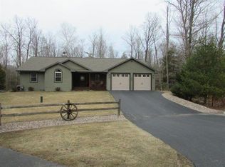 13911 Circle Dr, Mishicot, WI 54228