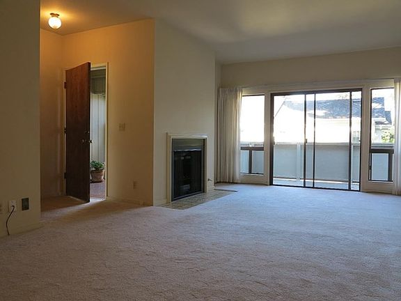 3rd image of 1326 Hoover St APT 8