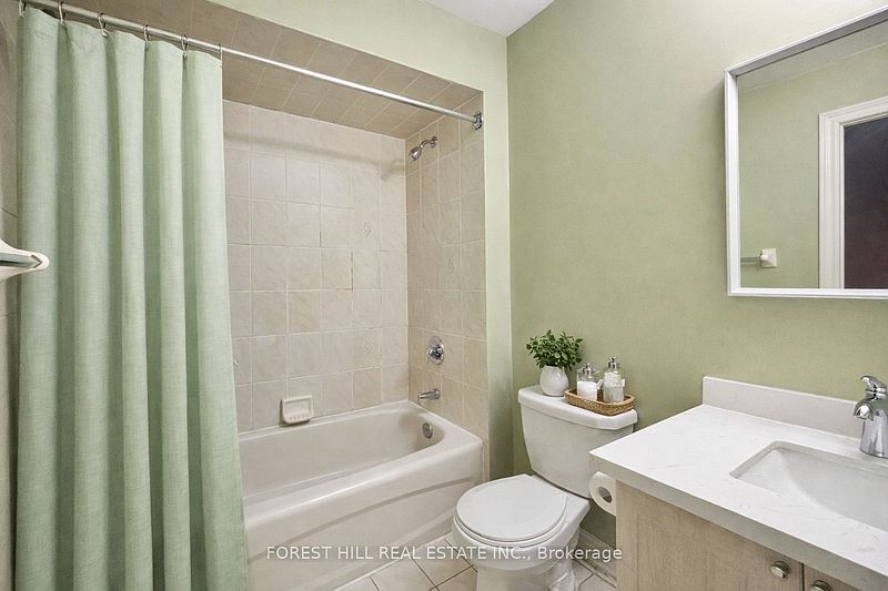 Brampton House for rent - 3 Bedrooms — photo 16