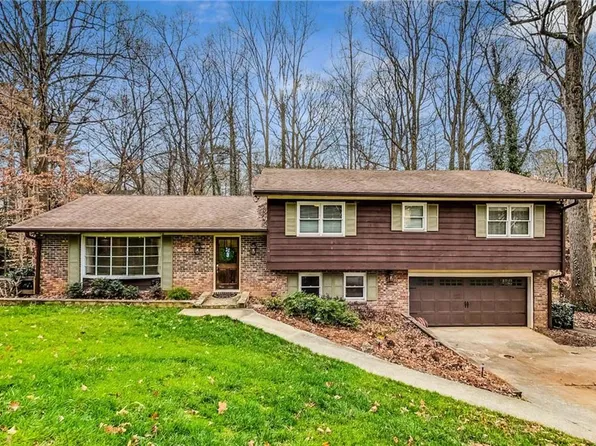 3449 Wynnton Dr, Atlanta, GA 30319