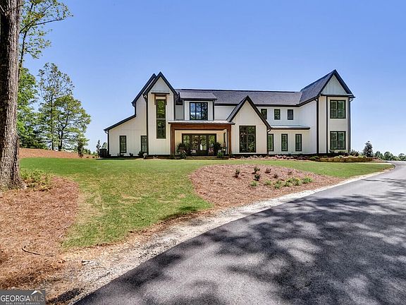 2nd image of 183 Barrett Cir