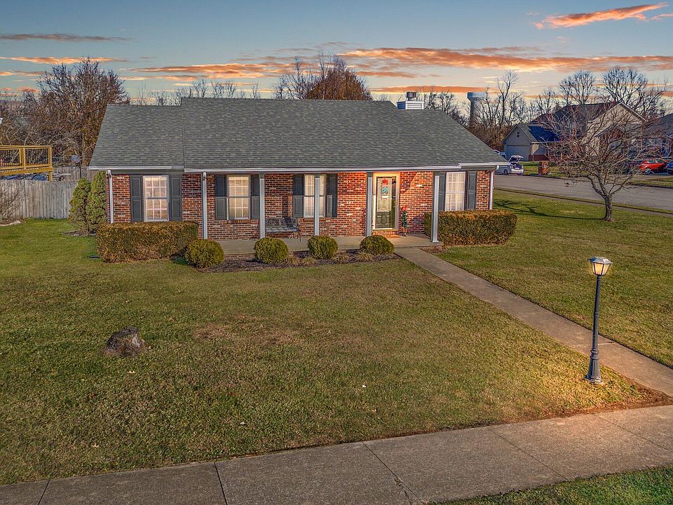 1st image of 373 Weslyn Way