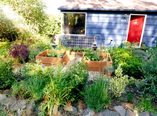 8924 20th Ave NE, Seattle, WA 98115