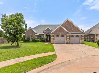 1505 Lucy Cir, Lindale, TX 75771