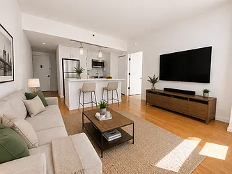 424 Bedford Avenue, #2/A