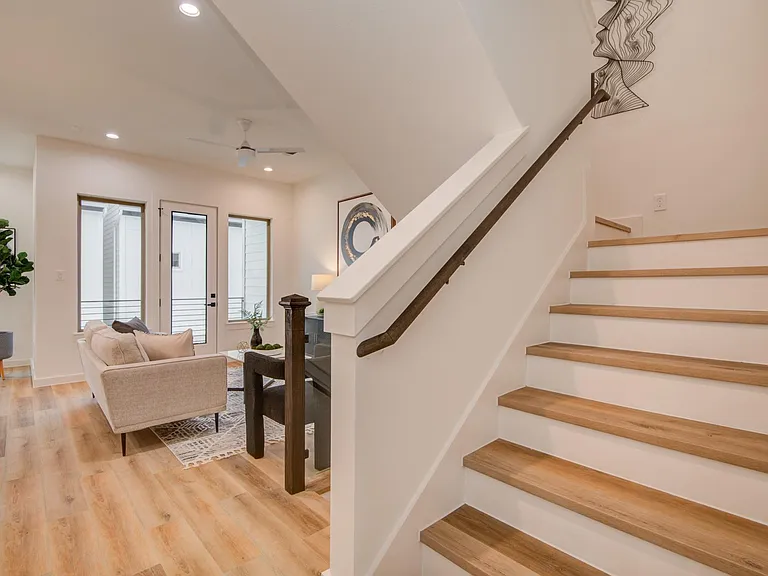 6742 Peerless St #A — Photo 26