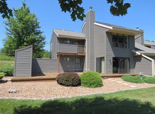 36 N Lionshead Dr, Wright City, MO 63390