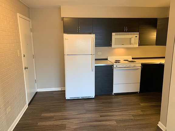 2nd image of 9709 Lorraine Dr APT 6