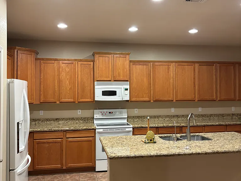 15352 W Ventura St — Photo 9