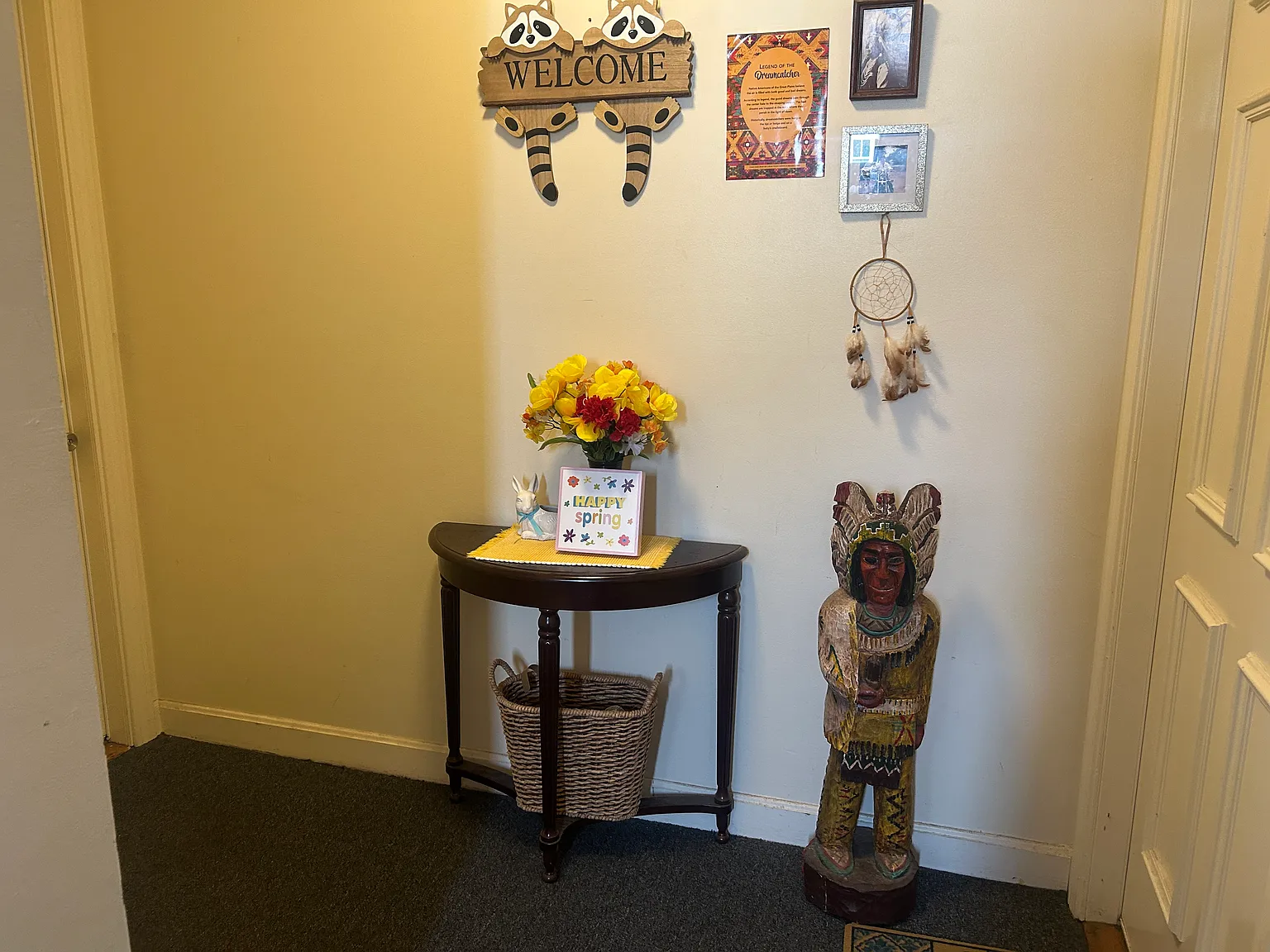 2 bed, 900 sqft, $1,900 — Photo 1