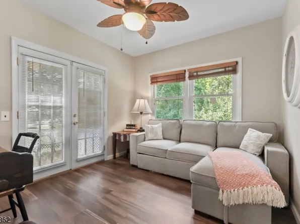 37 Chelsea Dr, Manchester Twp., NJ 08759