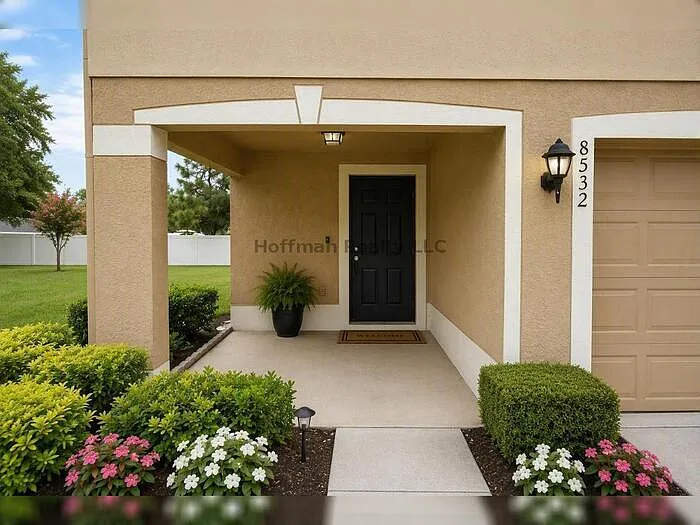 3 bed, 2.5 bath, 1868 sqft, $2,150 — Photo 2