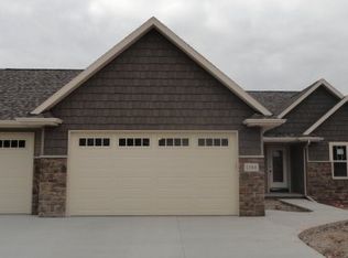 1164 S Ava Ct, Neenah, WI 54956