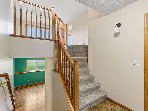 4th image of 4045 Lake Ridge Dr
