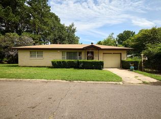 107 & 109 Summer Pl, Hot Springs National Park, AR 71913