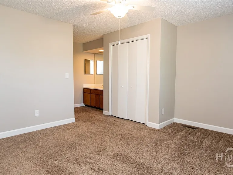 290 Appleby Dr #252 — Photo 19