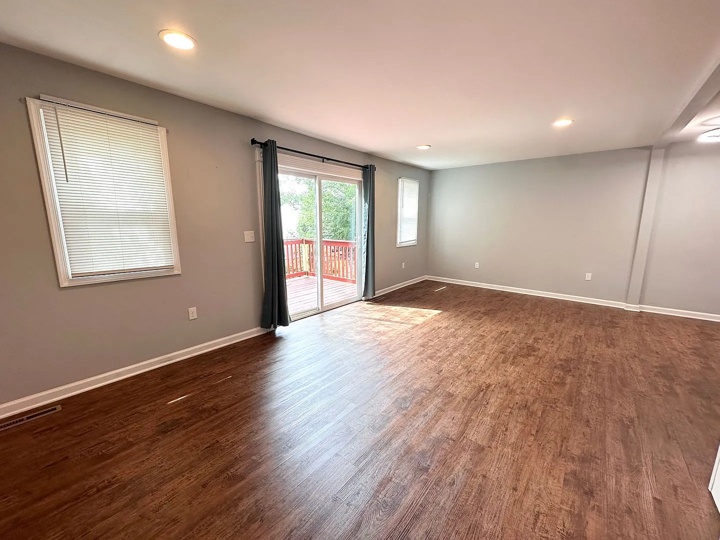 2 Bedroom 2.5 Bathroom Townhome in Hummelstown! — Photo 4
