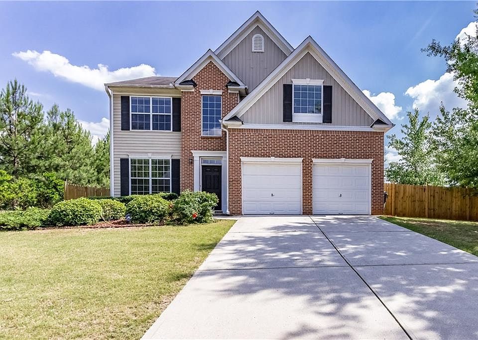2nd image of 147 Silver Arrow Cir