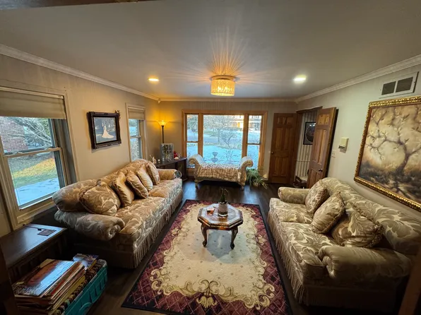 (undisclosed Address), Novi, MI 48375