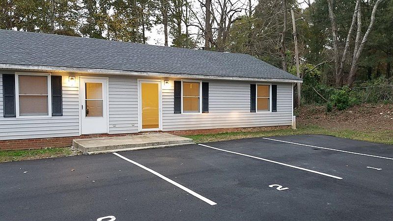 1st image of 385 Carson Dr APT 2